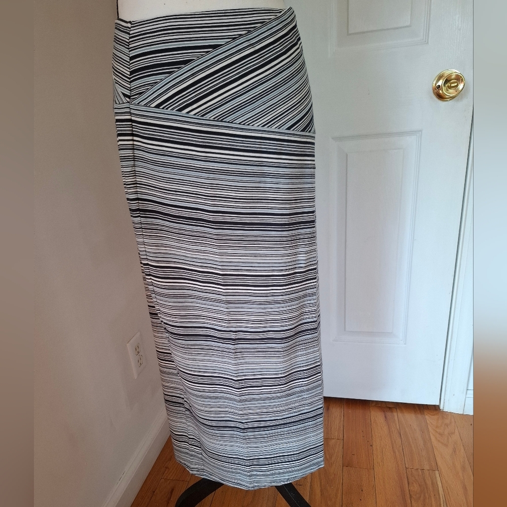 J Jill Maxi Skirt Sz.XS Modest Church Black White Green Stripe Stretch Waist NWT